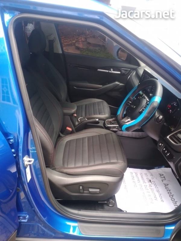 KIA Seltos 1,5L 2022-8