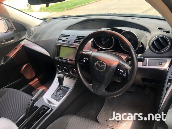 Mazda Axela 1,5L 2012-5