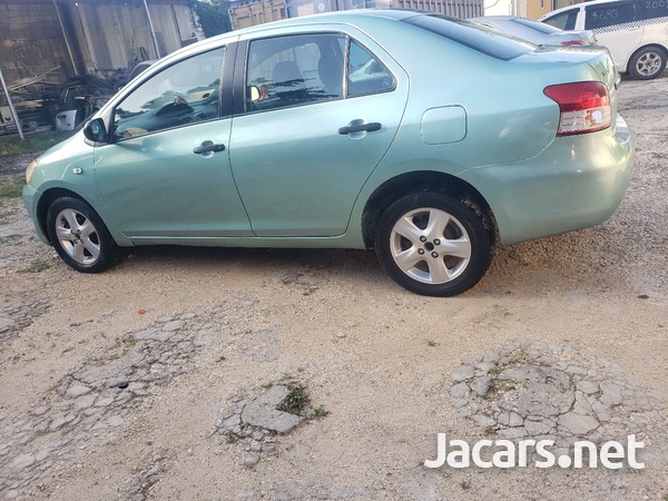 Toyota Yaris 1,5L 2011-6