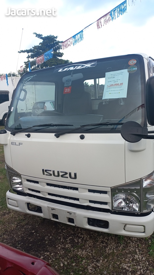 2014 Isuzu Truck-3