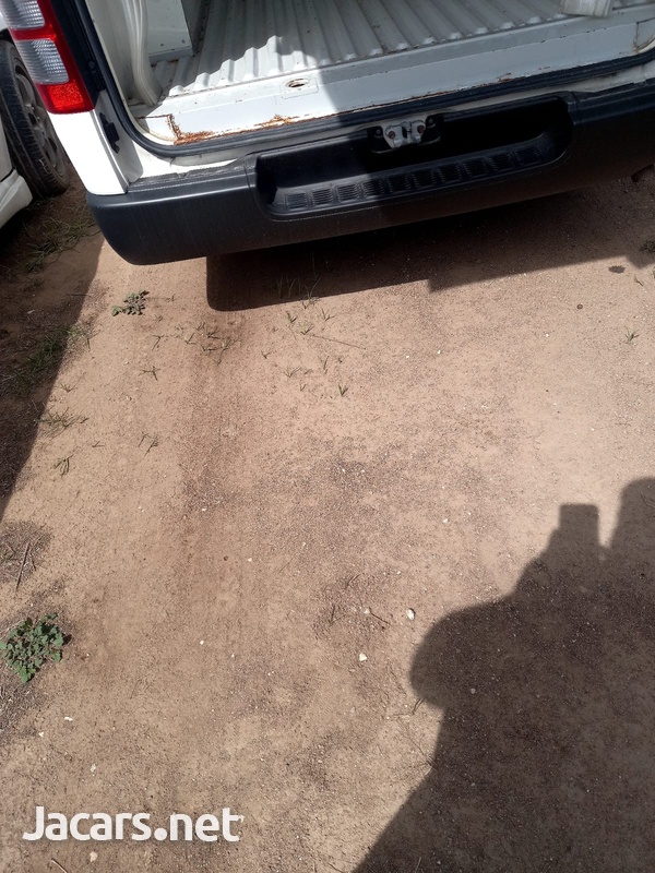 Toyota Hiace 2,5L 2015-3