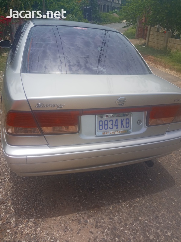 Nissan Sunny 1,5L 2004-4