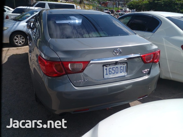 Toyota Mark X 2,5L 2012-6