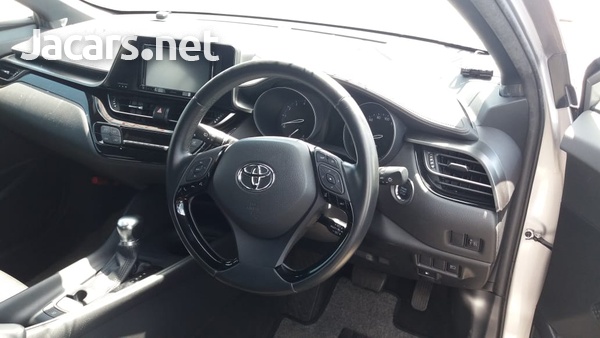 Toyota C-HR 2,0L 2018-6
