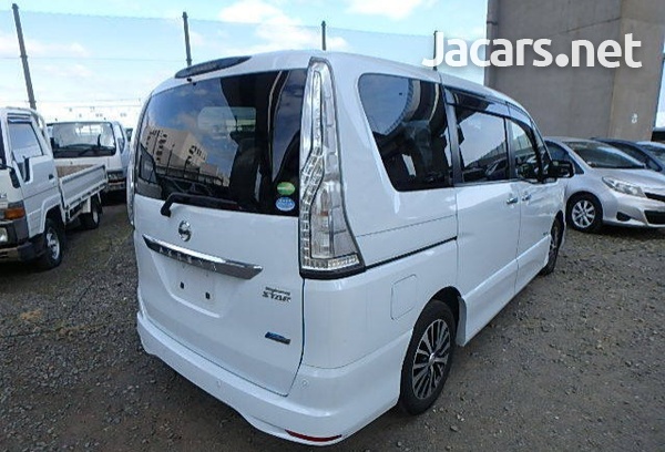 Nissan Serena 2,0L 2014-2