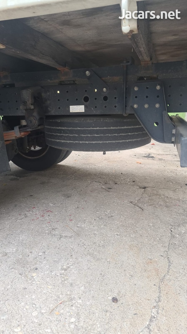 2012 Mitsubishi Canter-11