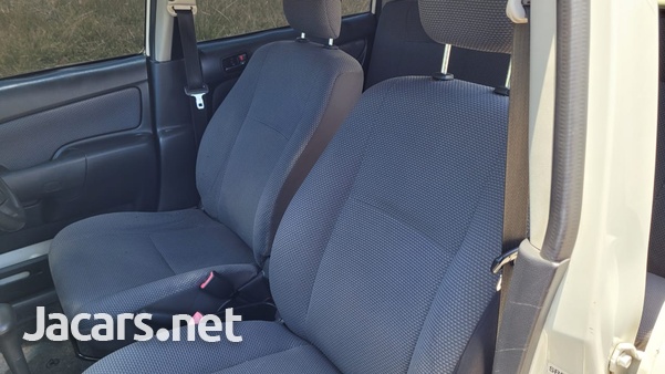 Toyota Succeed 1,5L 2013-3