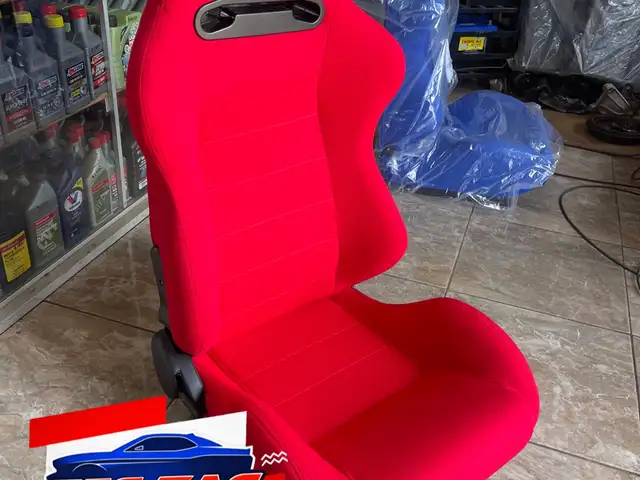 Universal Racing Bucket Seats Pair-Red, Manchester