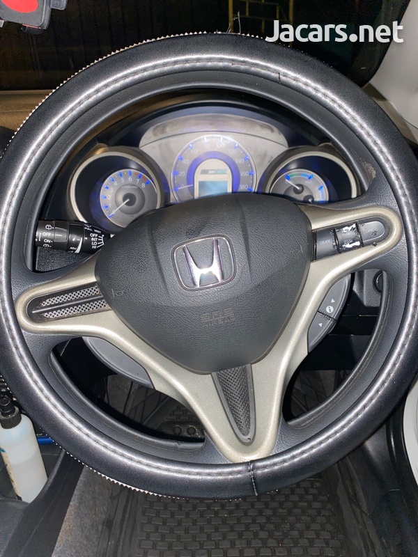 Honda Fit 1,5L 2013-8