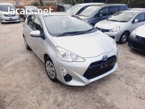 Toyota Aqua 1,5L 2017-1