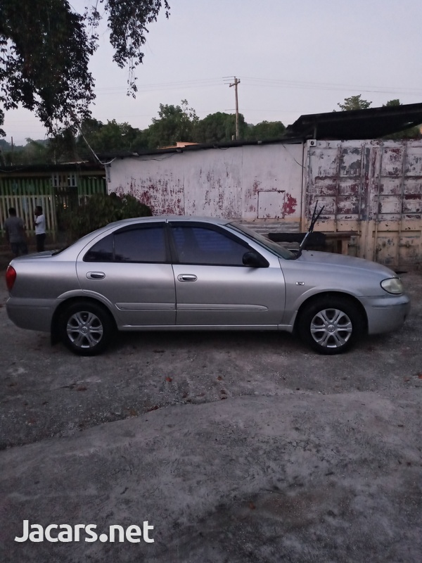 Nissan Almera 1,6L 2006-1