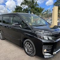 Toyota Voxy 2,0L 2014 Toyota Voxy 2,0L 2014