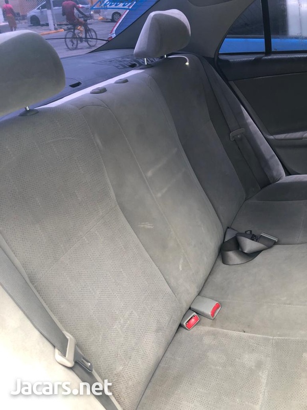 Toyota Corolla 1,5L 2011-9