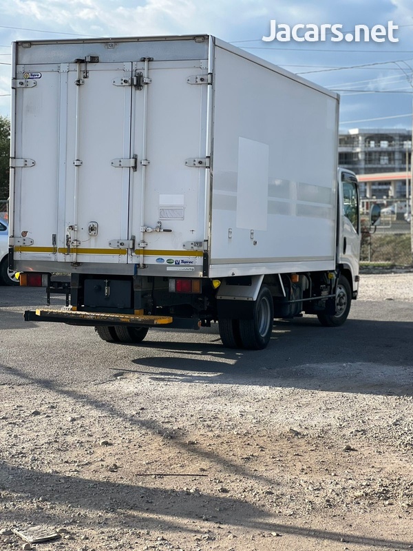 2016 Isuzu elf freezer truck-8