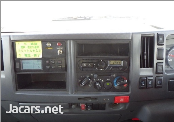 2017 ISUZU ELF-8