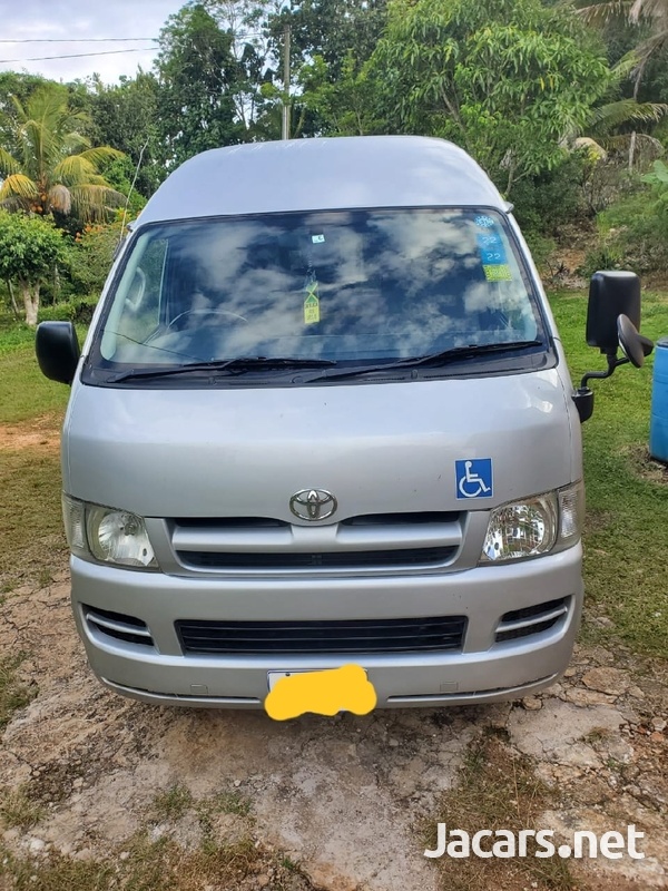 Toyota Hiace 2,5L 2007-4