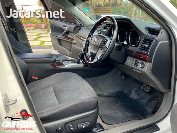 Toyota Mark X 2,5L 2012-6