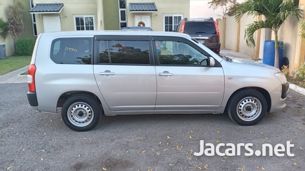 Toyota Succeed 1,5L 2016-5