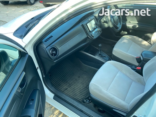 Toyota Axio 1,5L 2017-7