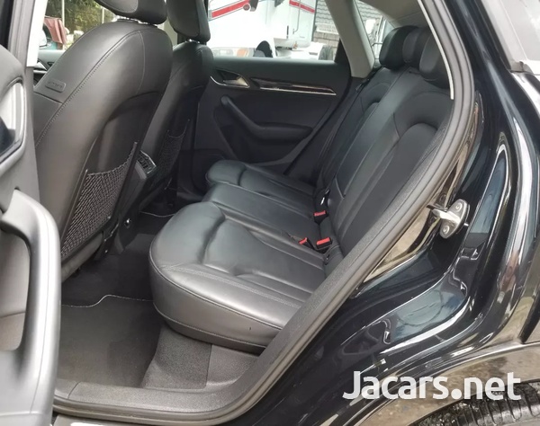 Audi Q3 2,0L 2013-7