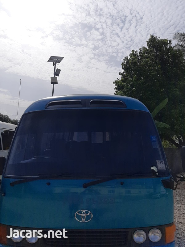 Toyota Coaster 4,0L 2012-12