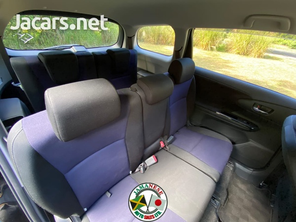 Toyota Wish 1,8L 2015-11