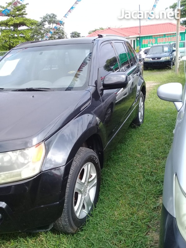 Suzuki Grand Vitara 2,0L 2006-3