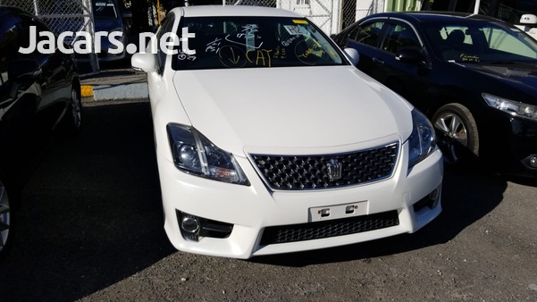 Toyota Crown 2,5L 2012-1
