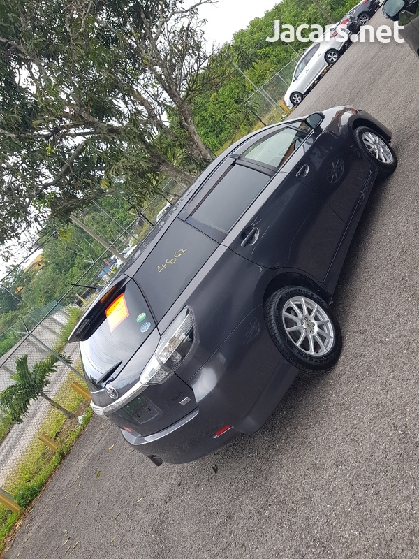 Toyota Wish 1,8L 2013-5