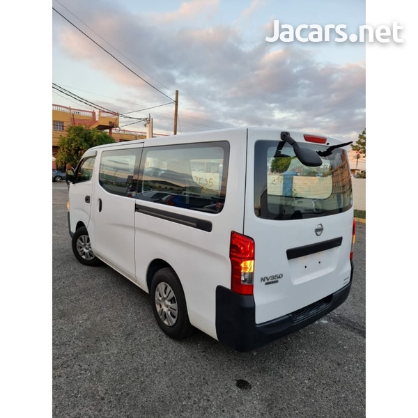 Nissan Caravan 2,0L 2016-4