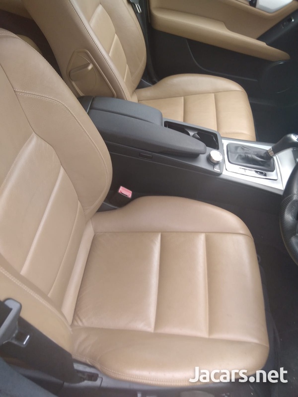 Mercedes-Benz C-Class 1,8L 2013-5