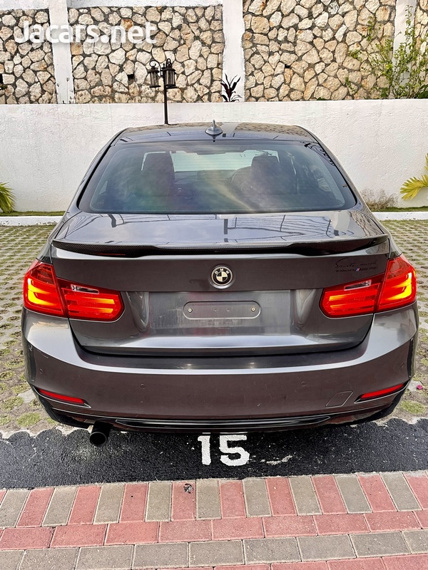 BMW 3-Series 1,6L 2013-3