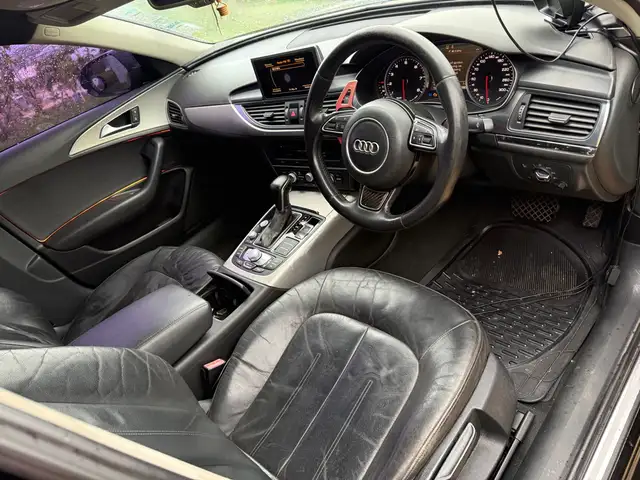 Audi A5 2,5L 2015, Saint Ann - 6