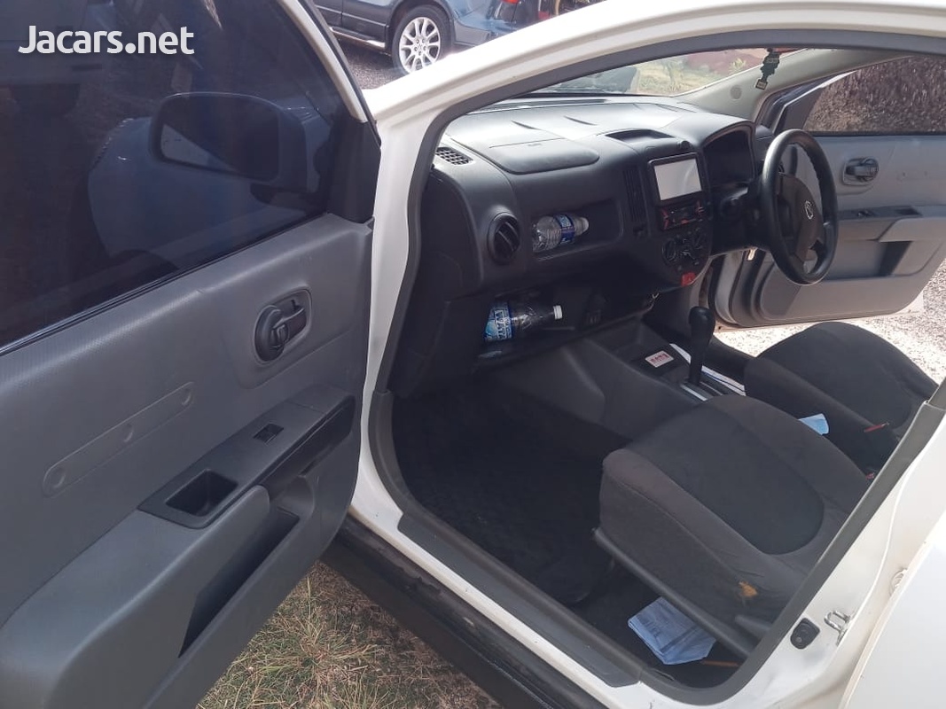 Nissan AD Wagon 1,5L 2014-6