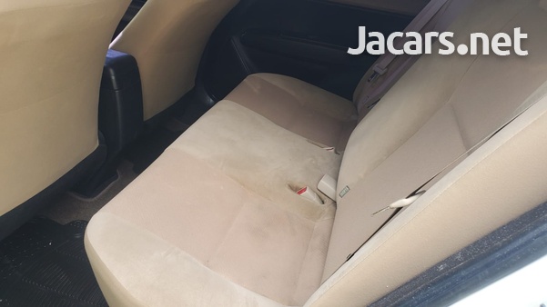 Toyota Axio 1,5L 2015-11