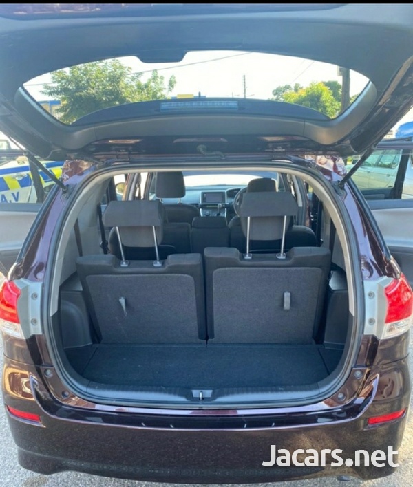 Toyota Wish 1,8L 2012-4