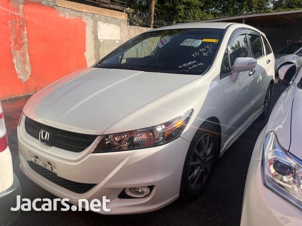 Honda Stream 2,0L 2014-1