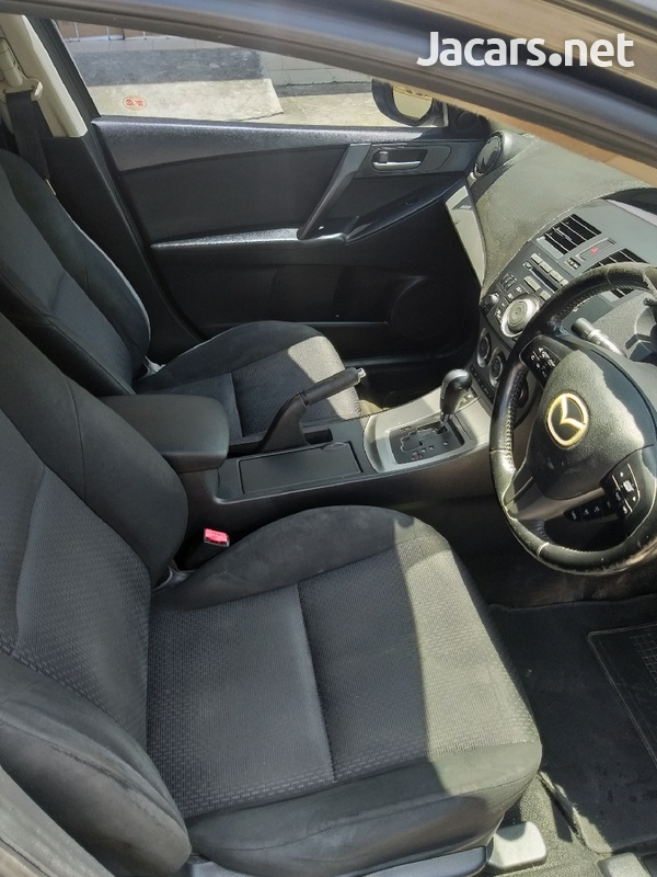 Mazda Demio 2,0L 2009-5