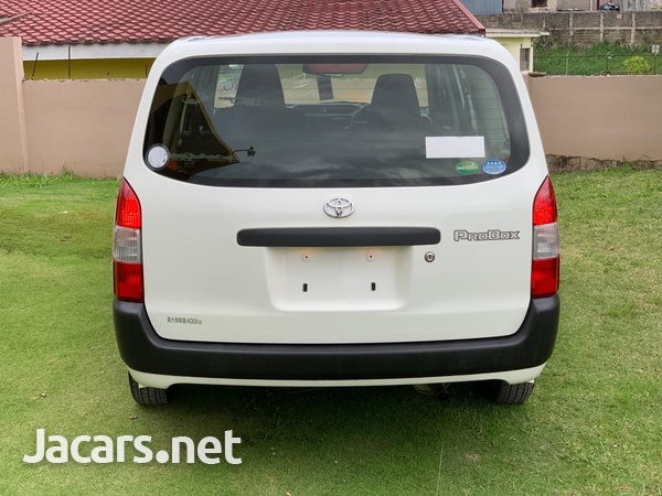 Toyota Probox 1,5L 2016-13
