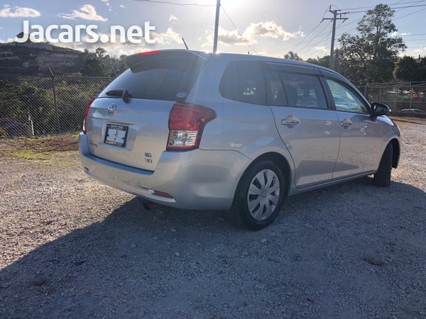 Toyota Fielder 1,8L 2012-4