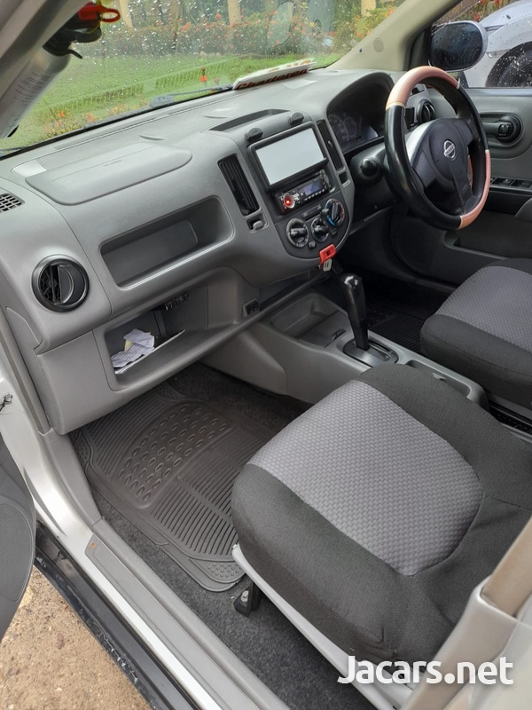 Nissan AD Expert 1,5L 2007-6