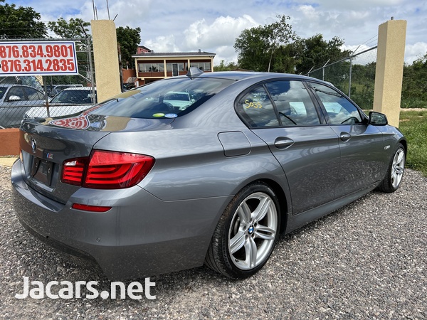 BMW 5-Series 2,0L 2012-4