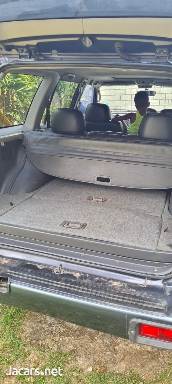 Mitsubishi Montero 3,0L 2005-9