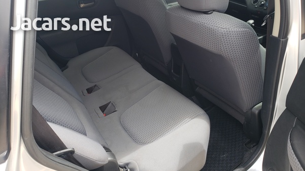 Nissan Wingroad 1,5L 2014-7