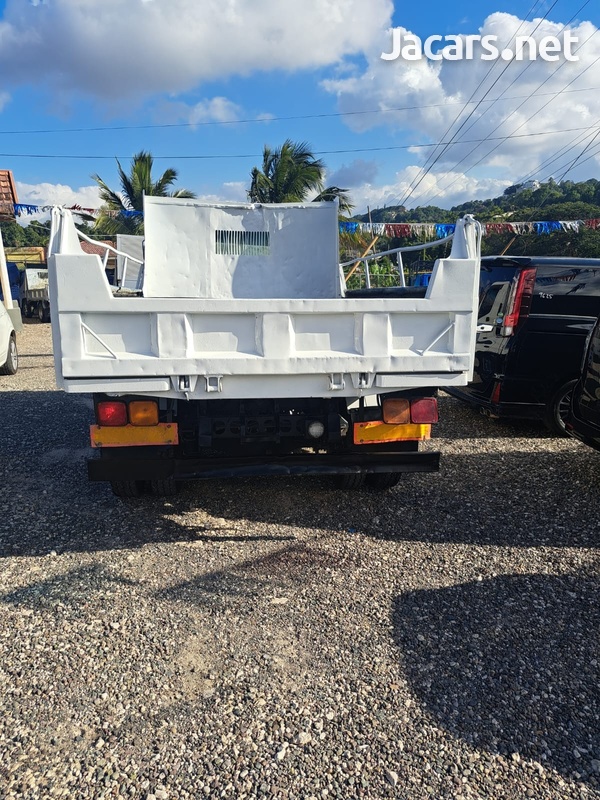 Isuzu Forward Tipper-5