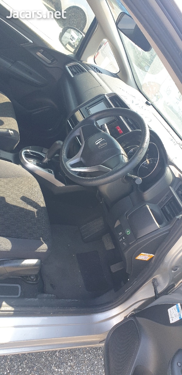 Honda Fit 1,3L 2015-4