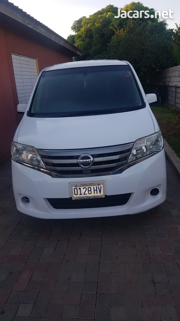 Nissan Serena 2,0L 2012-2