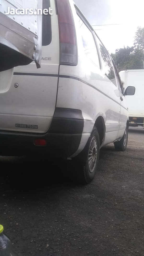 Toyota Noah 1,5L 2001-2