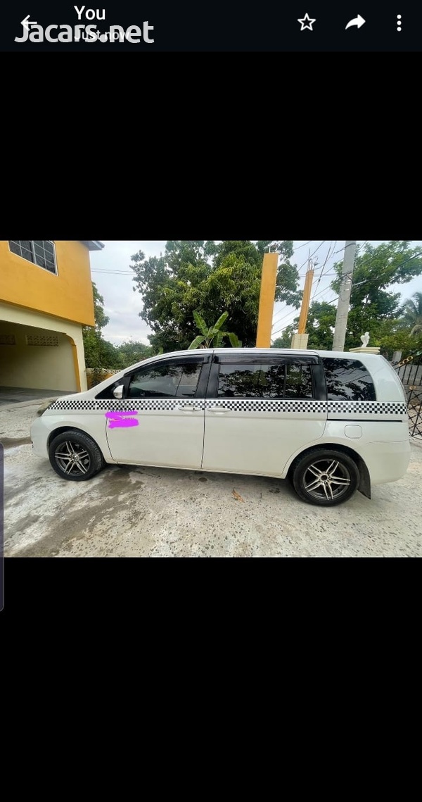 Toyota Isis 2,0L 2012-11