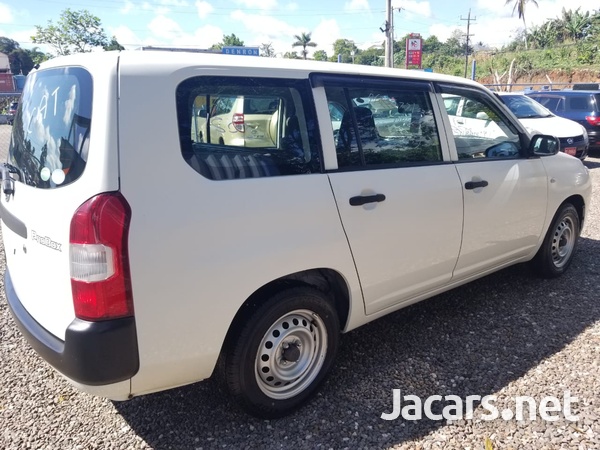 Toyota Probox 1,5L 2017-7